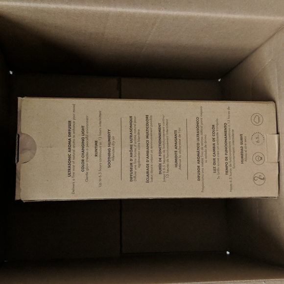 Ellia Porcelain Aroma Diffuser New essential oil starter kit Included) - Picture 3 of 4